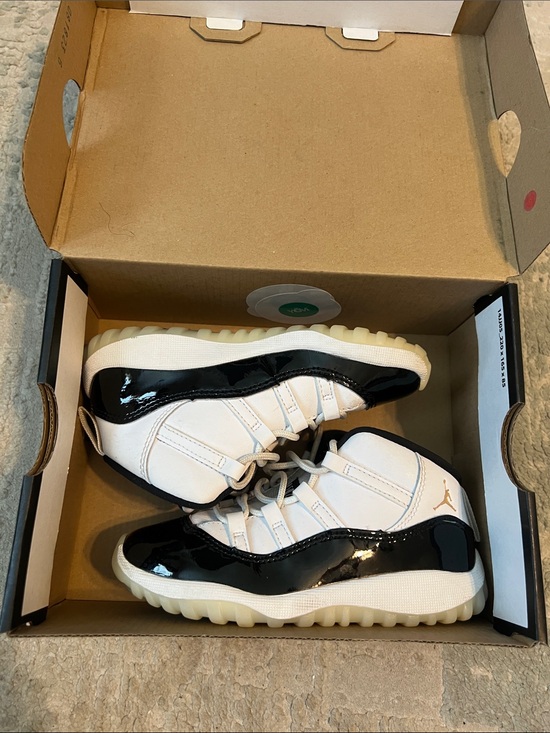 Jordan Other - JORDAN 11 RETRO sz 10C Toddler (Gratitude)
